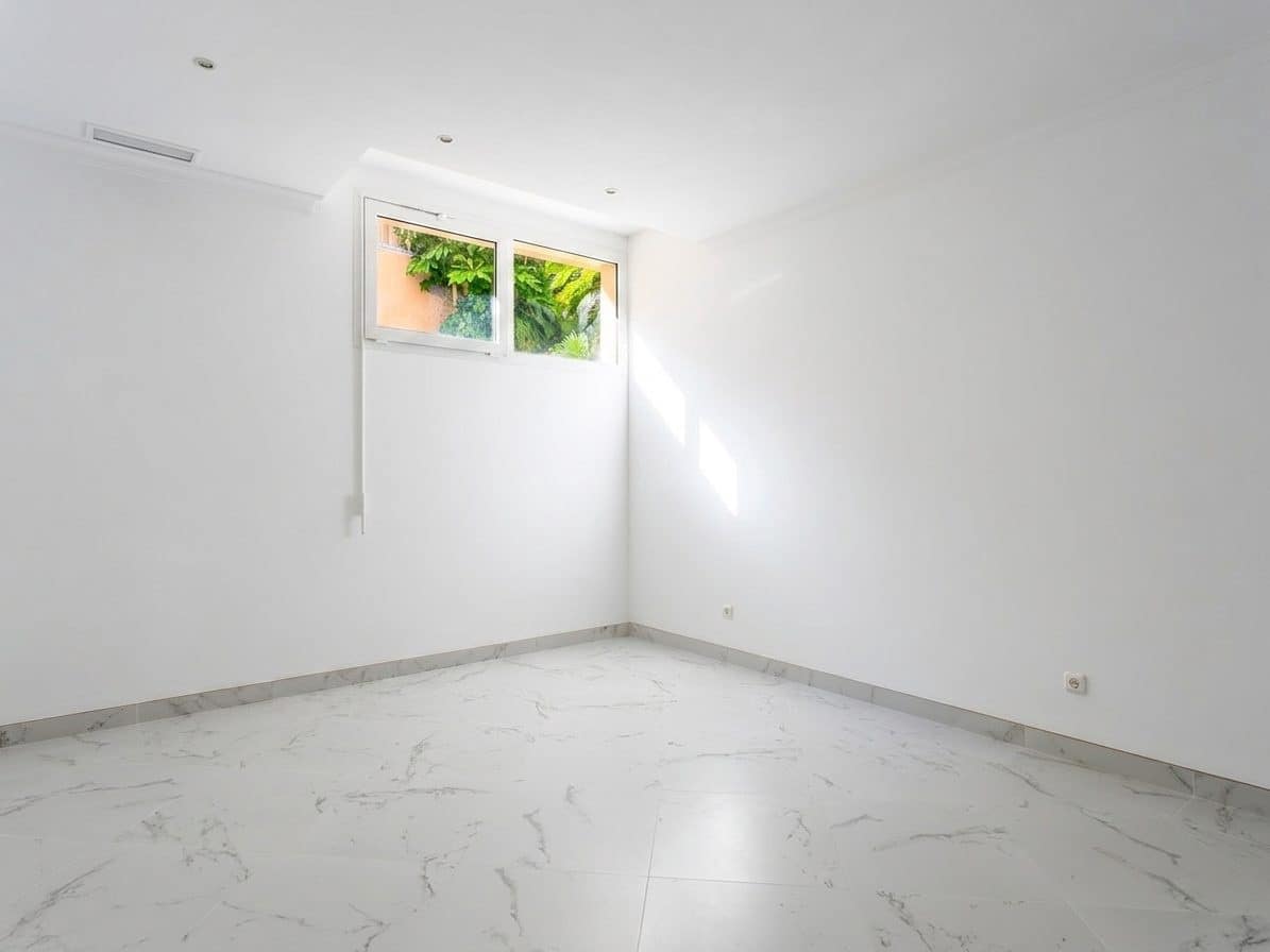 8 quarto Moradia para venda em Benahavis com piscina - 3 995 000 € (Ref: 10046455)