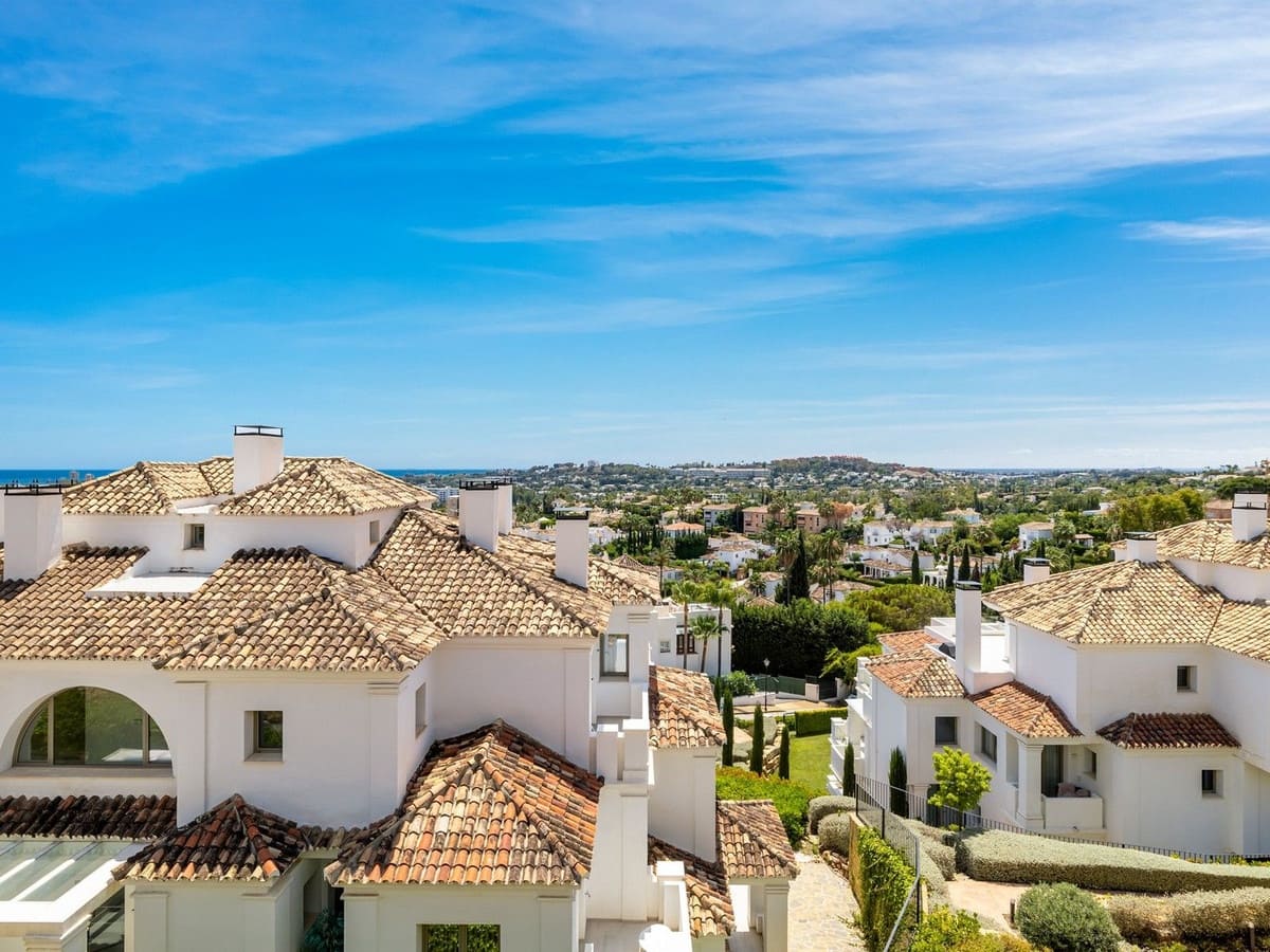 7 slaapkamer Appartement te koop in Nueva Andalucia met zwembad garage - € 3.700.000 (Ref: 10046459)