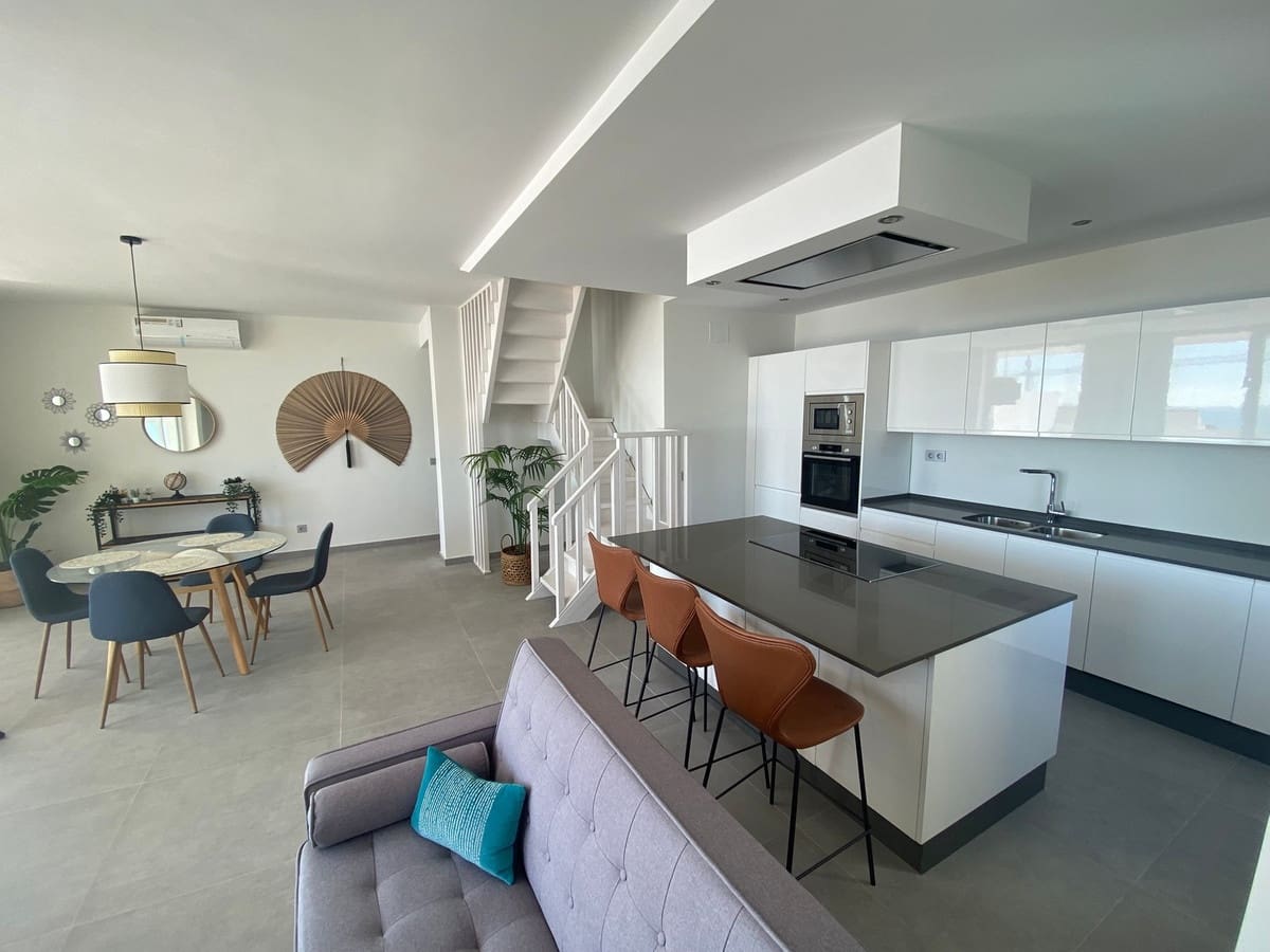 3 sovrum Lägenhet till salu i Estepona med pool garage - 749 000 € (Ref: 10046460)
