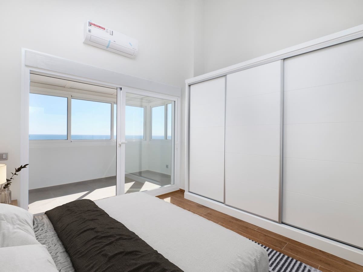 3 soverom Leilighet til salgs i Estepona med svømmebasseng garasje - € 719 000 (Ref: 10046461)