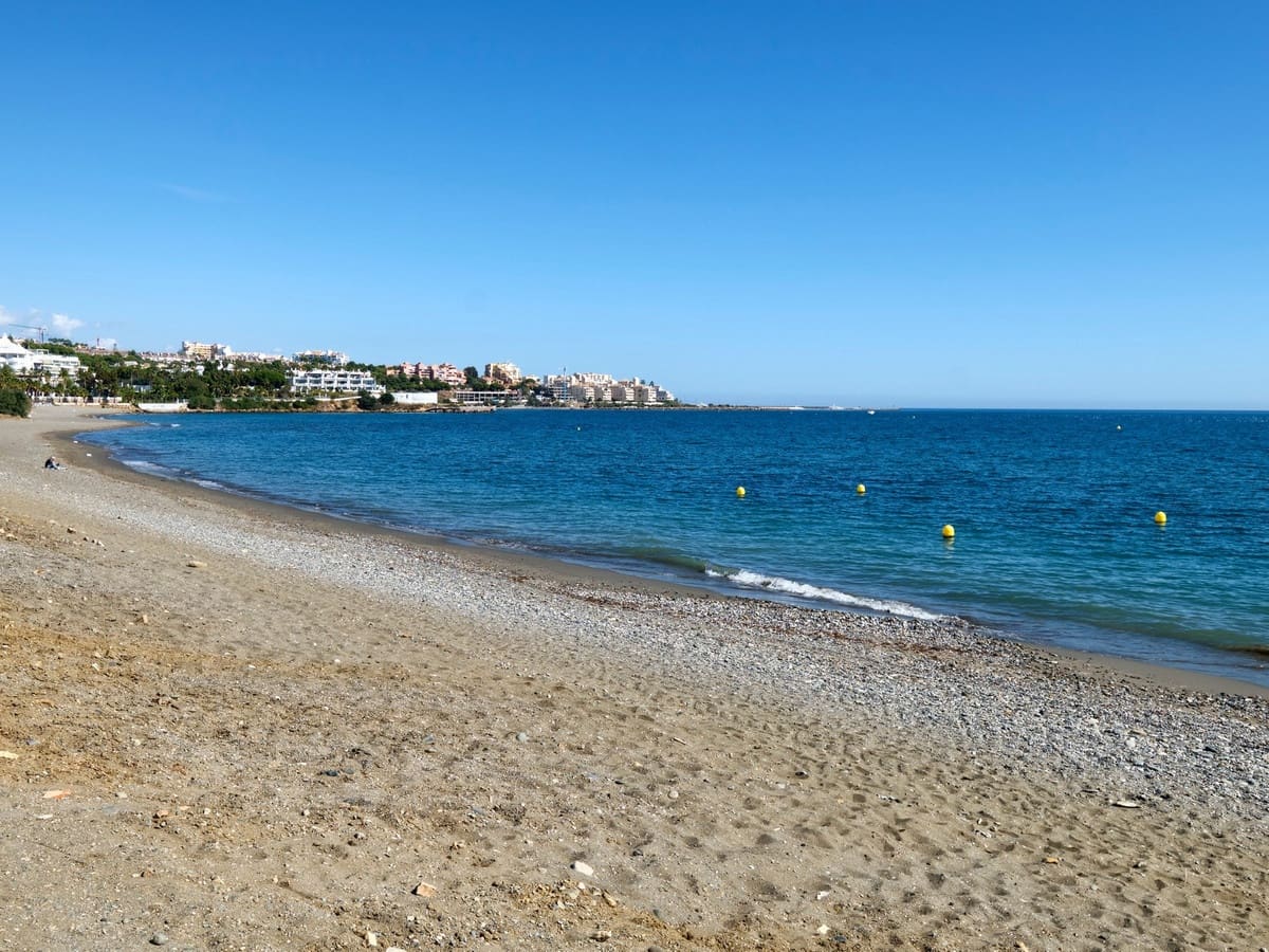 3 soverom Leilighet til salgs i Estepona med svømmebasseng garasje - € 719 000 (Ref: 10046461)