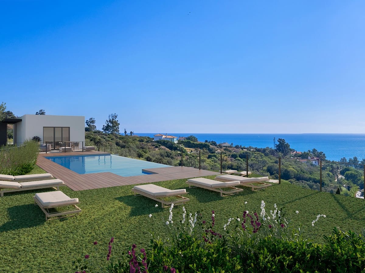 4 bedroom Apartment for sale in Manilva with pool garage - € 425,000 (Ref: 10046466)