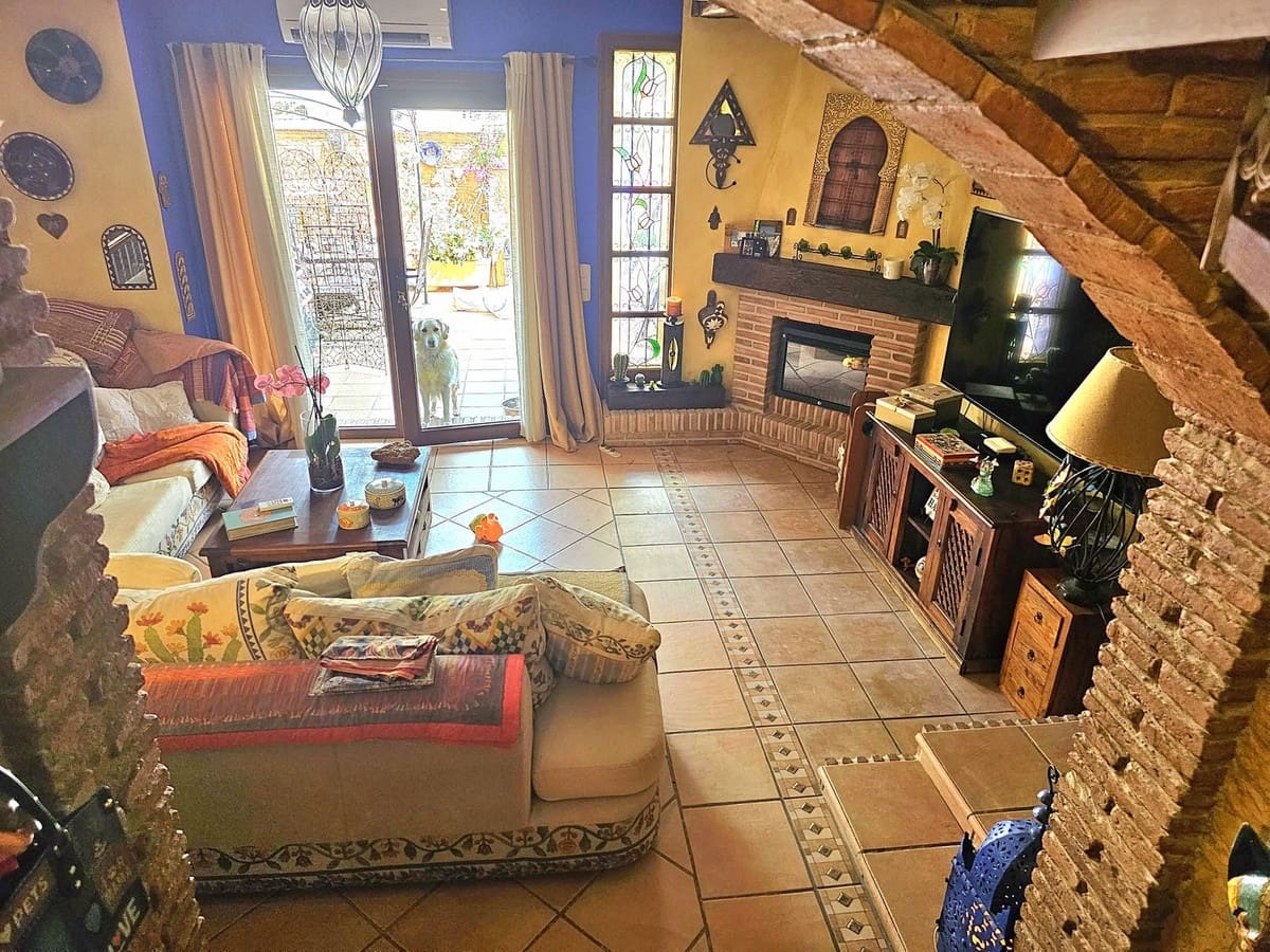 2 slaapkamer Appartement te koop in Estepona met zwembad - € 482.000 (Ref: 10046481)