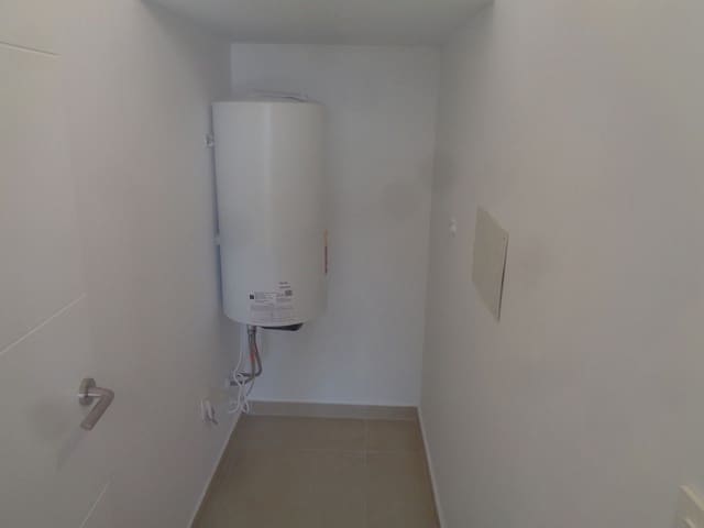 4 quarto Moradia para venda em Alicante cidade com piscina garagem - 357 000 € (Ref: 10046483)