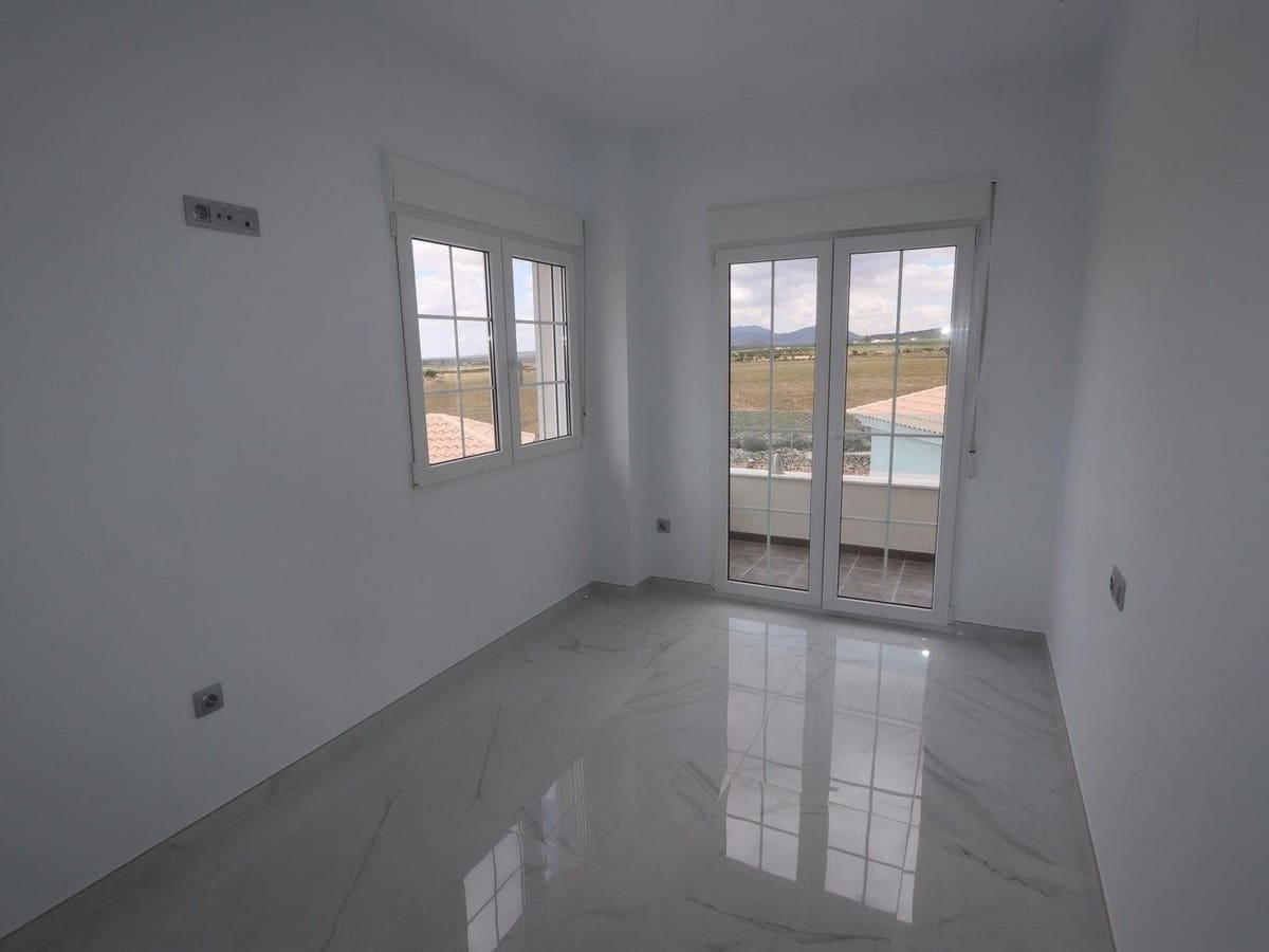 4 chambre Villa/Maison à vendre à Alicante ville avec piscine garage - 381 000 € (Ref: 10046484)