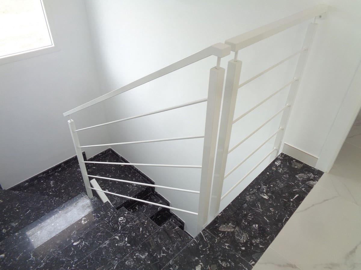 4 chambre Villa/Maison à vendre à Alicante ville avec piscine garage - 381 000 € (Ref: 10046484)