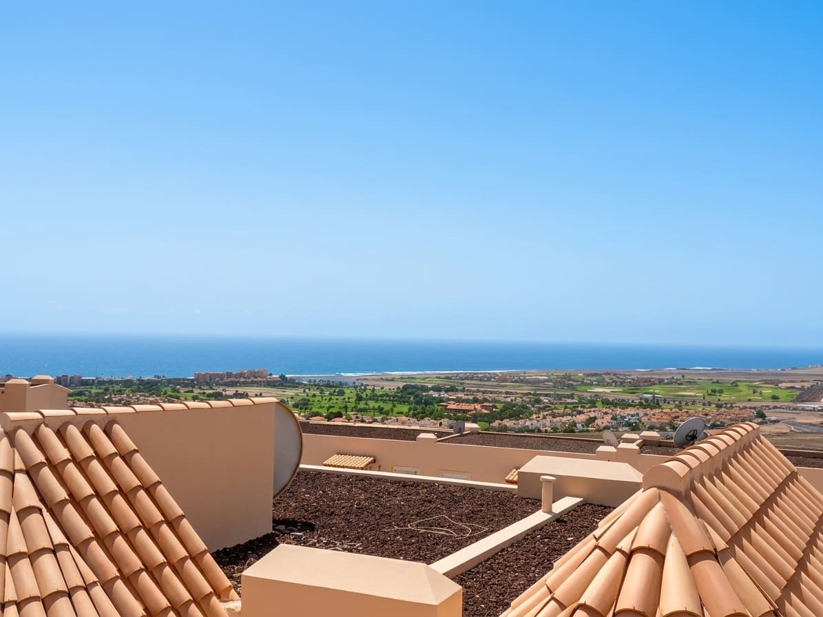 2 bedroom Townhouse for sale in Antigua - € 285,000 (Ref: 10046488)