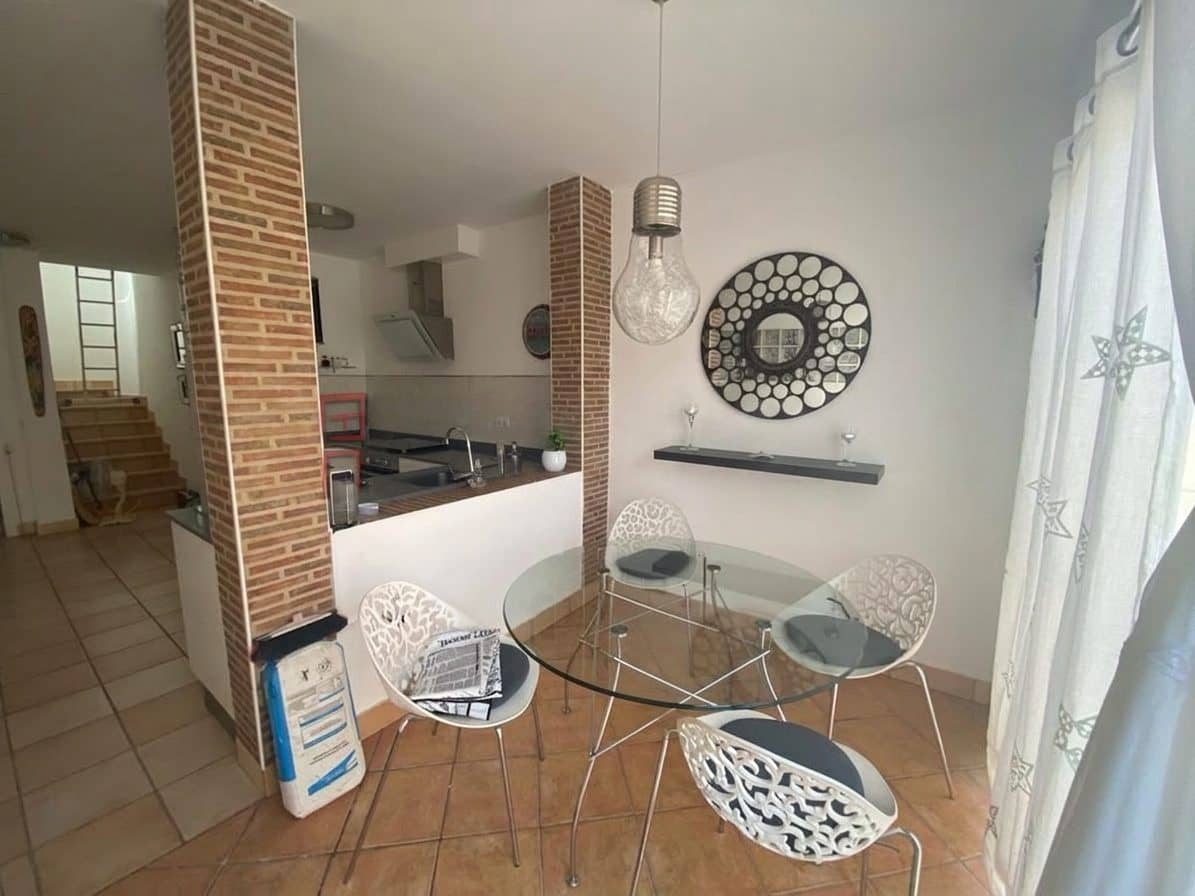 2 bedroom Townhouse for sale in Antigua - € 285,000 (Ref: 10046488)