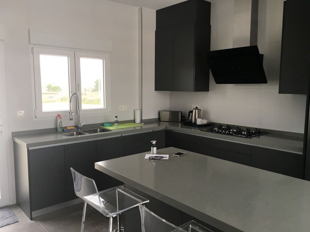 Chalet de 3 habitaciones en Alicante / Alacant ciudad en venta con piscina garaje - 359.000 € (Ref: 10046490)
