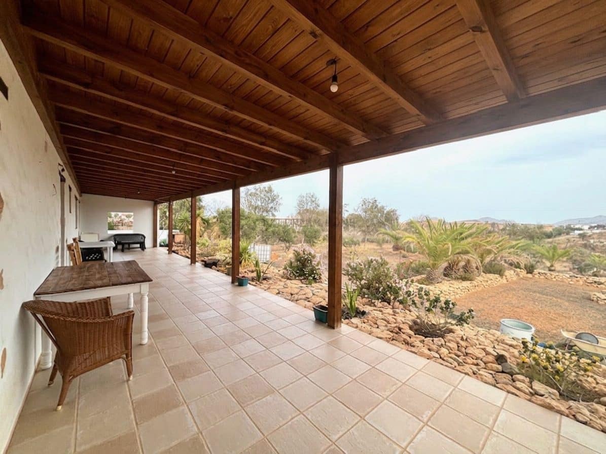 3 sovrum Villa till salu i Tuineje med pool - 450 000 € (Ref: 10046494)