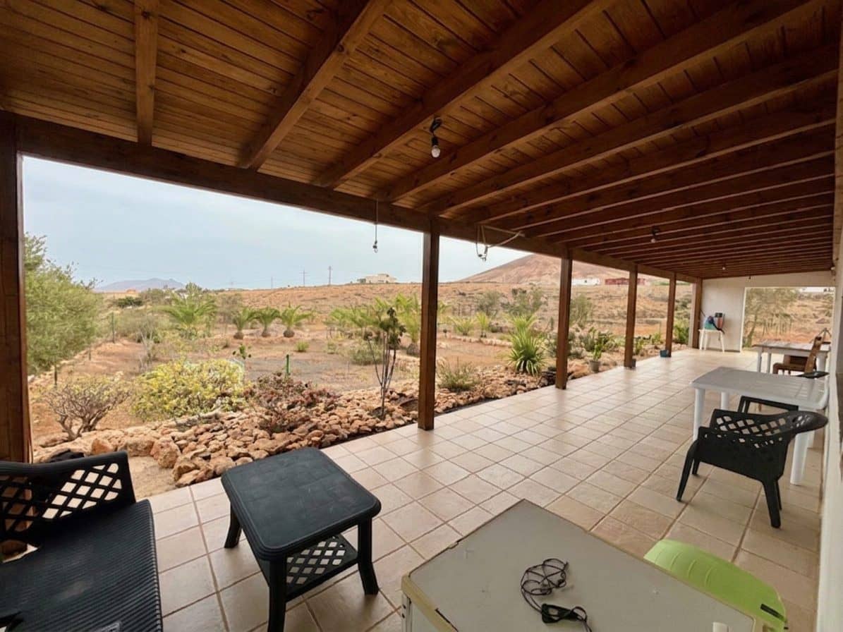 3 sovrum Villa till salu i Tuineje med pool - 450 000 € (Ref: 10046494)