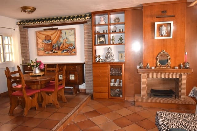 4 quarto Moradia para venda em Torremolinos com garagem - 745 000 € (Ref: 10046501)