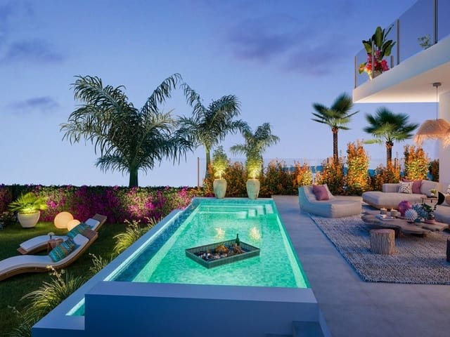 3 bedroom Villa for sale in Mijas Costa, Mijas with pool garage - € 859,000 (Ref: 10046508)
