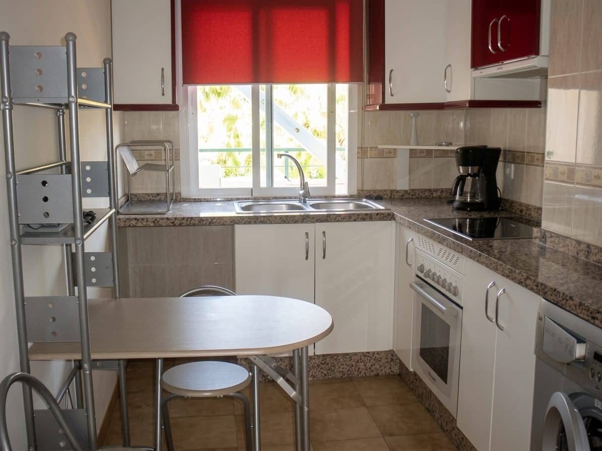 1 slaapkamer Appartement te koop in Calahonda met zwembad garage - € 280.000 (Ref: 10046510)