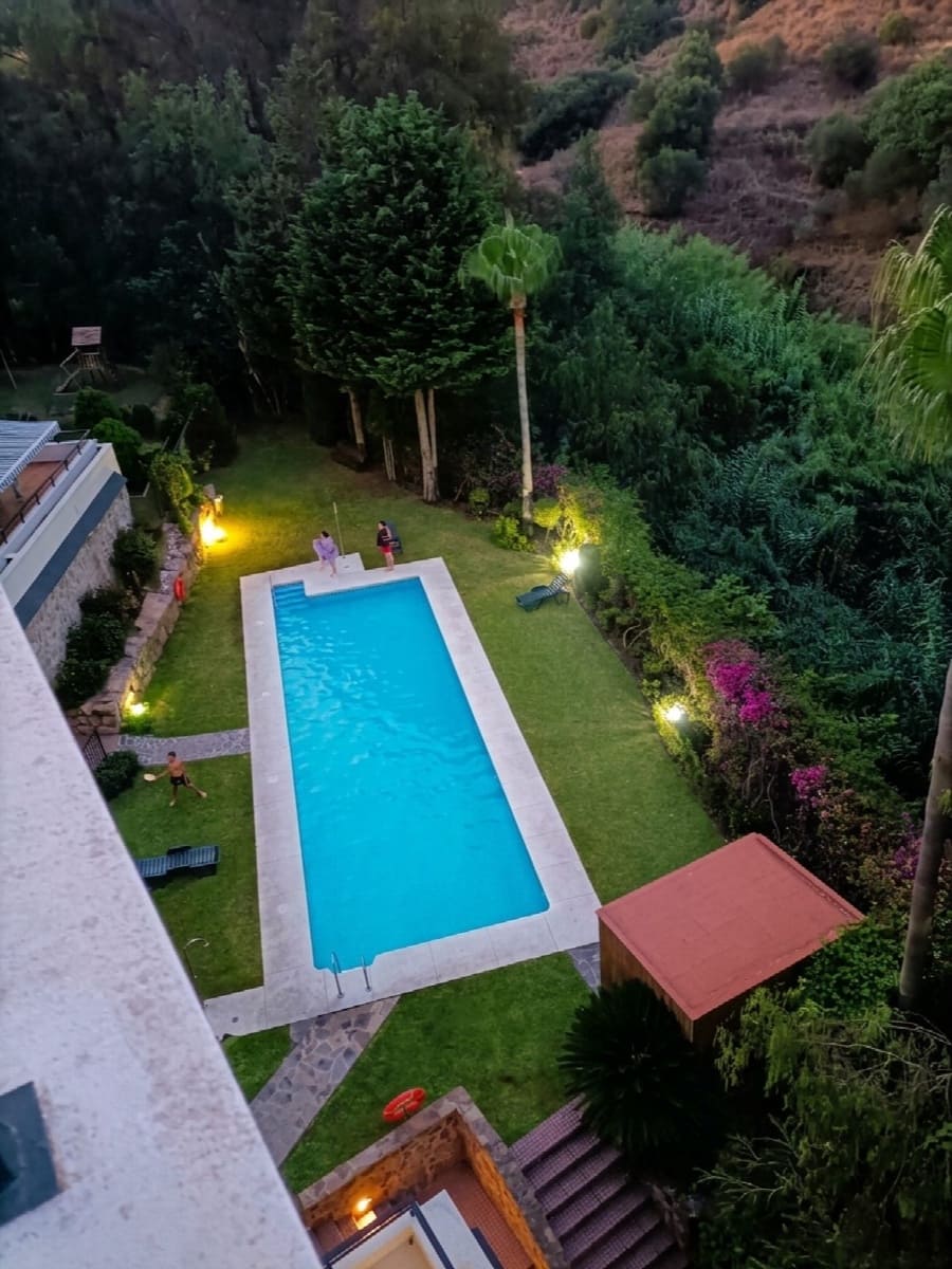 1 slaapkamer Appartement te koop in Calahonda met zwembad garage - € 280.000 (Ref: 10046510)