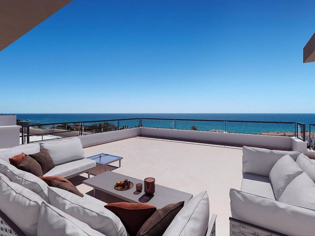 2 bedroom Apartment for sale in Casares with pool garage - € 362,000 (Ref: 10046511)