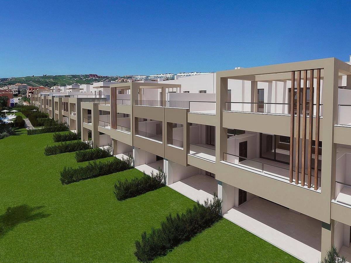 2 bedroom Apartment for sale in Casares with pool garage - € 362,000 (Ref: 10046511)