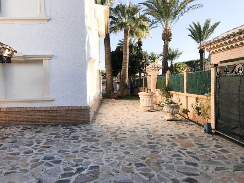 6 Zimmer Villa zu verkaufen in Orihuela mit Pool Garage - 1.555.000 € (Ref: 10046517)