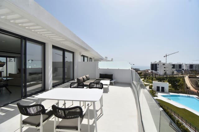 Apartamento de 2 habitaciones en Zona Puerto Deportivo, Fuengirola en venta con piscina garaje - 839.000 € (Ref: 10046521)