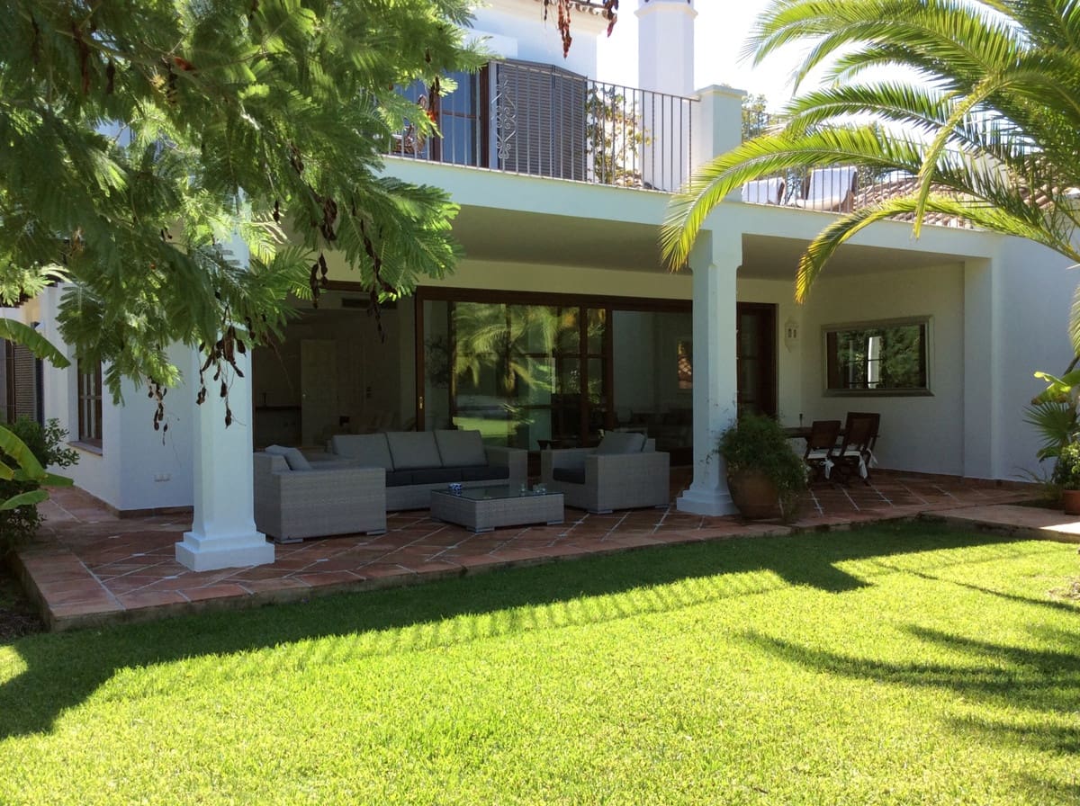 6 Zimmer Villa zu verkaufen in Marbella mit Pool Garage - 5.500.000 € (Ref: 10046522)