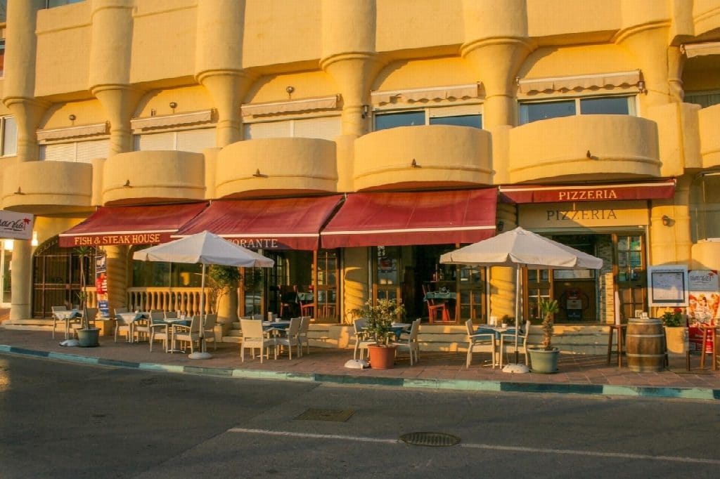 Kaupallinen myytävänä paikassa Benalmadena Costa - 479 000 € (Ref: 10046523)