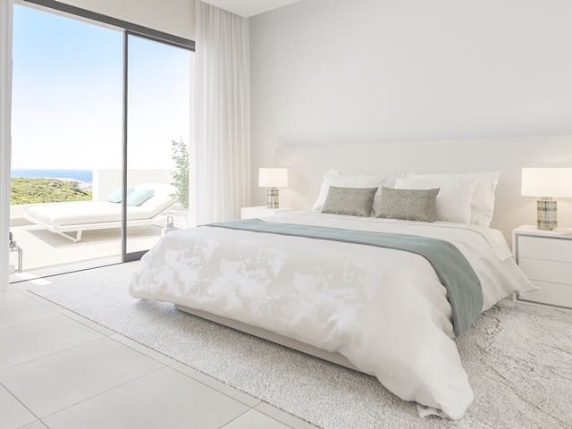 3 bedroom Villa for sale in Casares with pool garage - € 660,000 (Ref: 10046537)