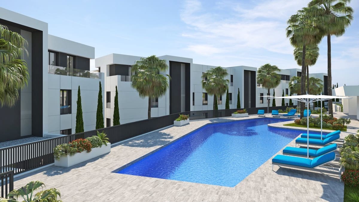 2 slaapkamer Appartement te koop in Nueva Andalucia met zwembad garage - € 560.000 (Ref: 10046542)