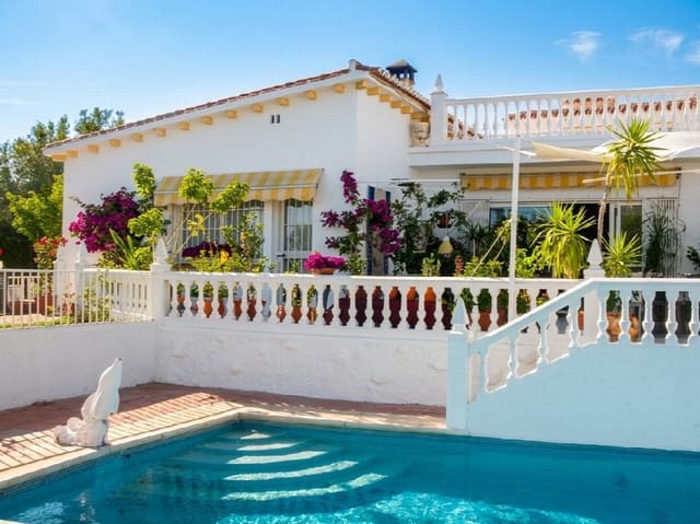 2 camera da letto Villetta Bifamiliare in vendita in Mijas Costa, Mijas con piscina - 850.000 € (Rif: 10046543)