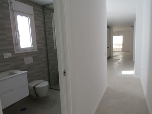 2 sypialnia Apartament na sprzedaż w Zona Puerto Deportivo, Fuengirola - 370 000 € (Ref: 10046561)