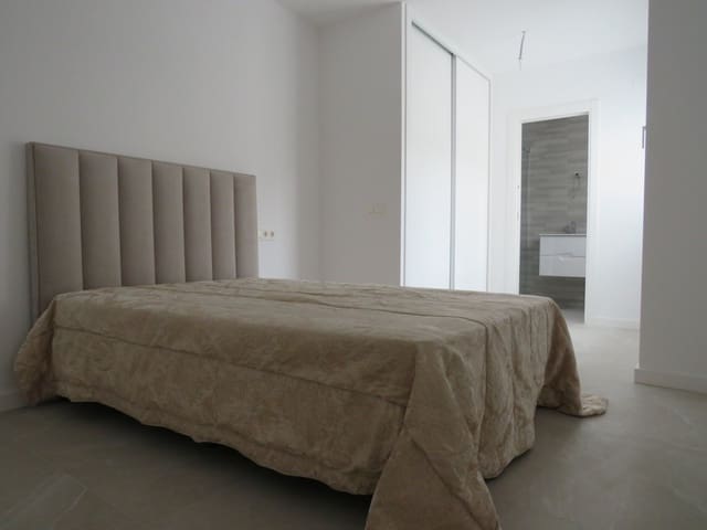 2 sypialnia Apartament na sprzedaż w Zona Puerto Deportivo, Fuengirola - 370 000 € (Ref: 10046561)