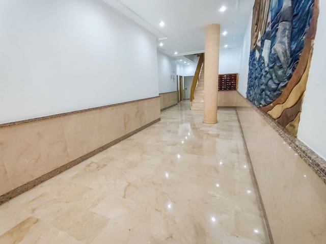 3 chambre Appartement à vendre à Las Piscinas Naturales, Torrevieja - 299 900 € (Ref: 10047661)