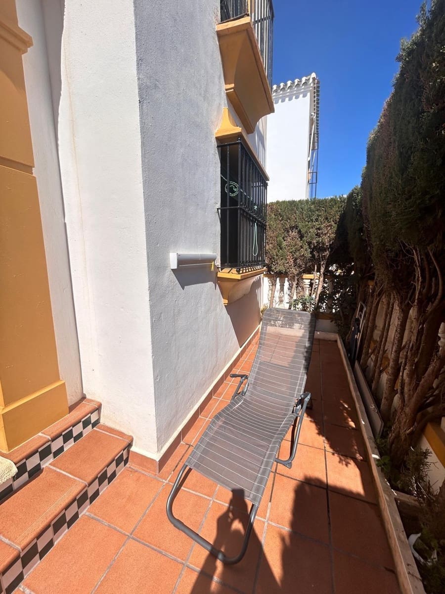2 bedroom Bungalow for sale in Torrevieja - € 205,000 (Ref: 10047663)
