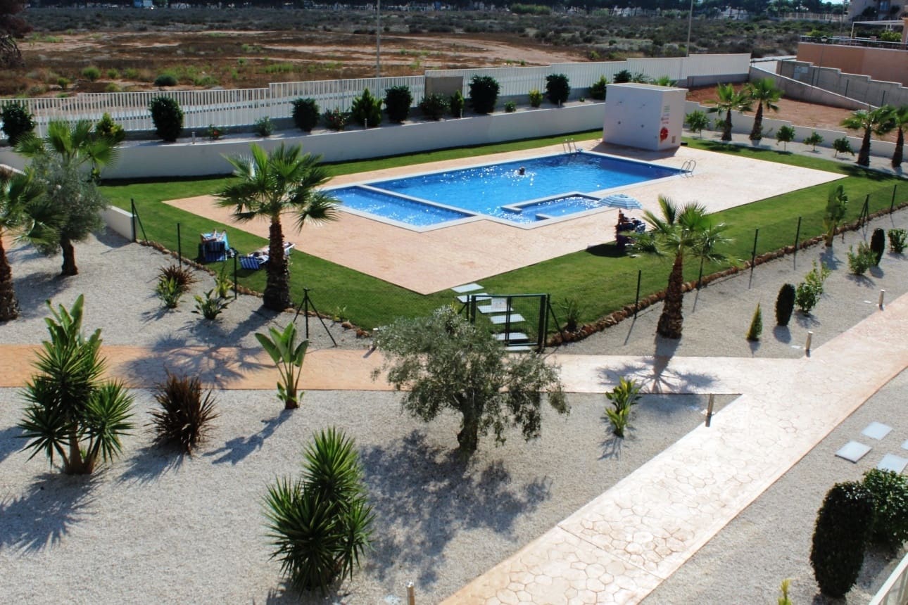 Apartamento de 2 habitaciones en Orihuela en venta con garaje - 315.000 € (Ref: 10047671)