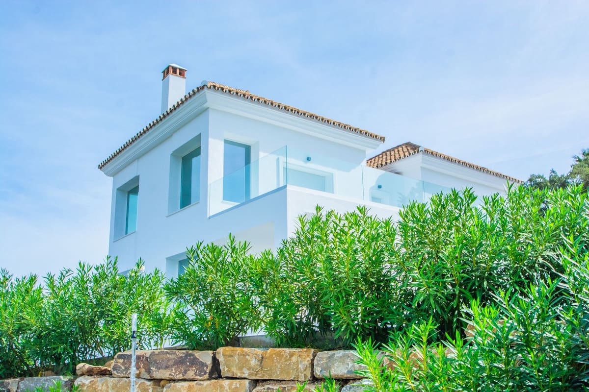 4 soveværelse Villa til salg i La Mairena med garage - € 1.980.000 (Ref: 10047676)