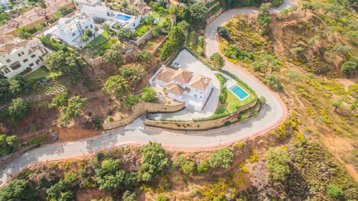 4 soveværelse Villa til salg i La Mairena med garage - € 1.980.000 (Ref: 10047676)