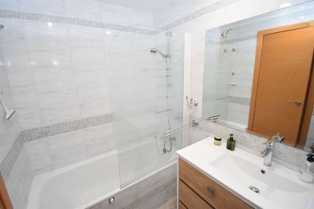4 sovrum Lägenhet till salu i Benalmadena Costa, Benalmádena med pool garage - 499 999 € (Ref: 10047678)