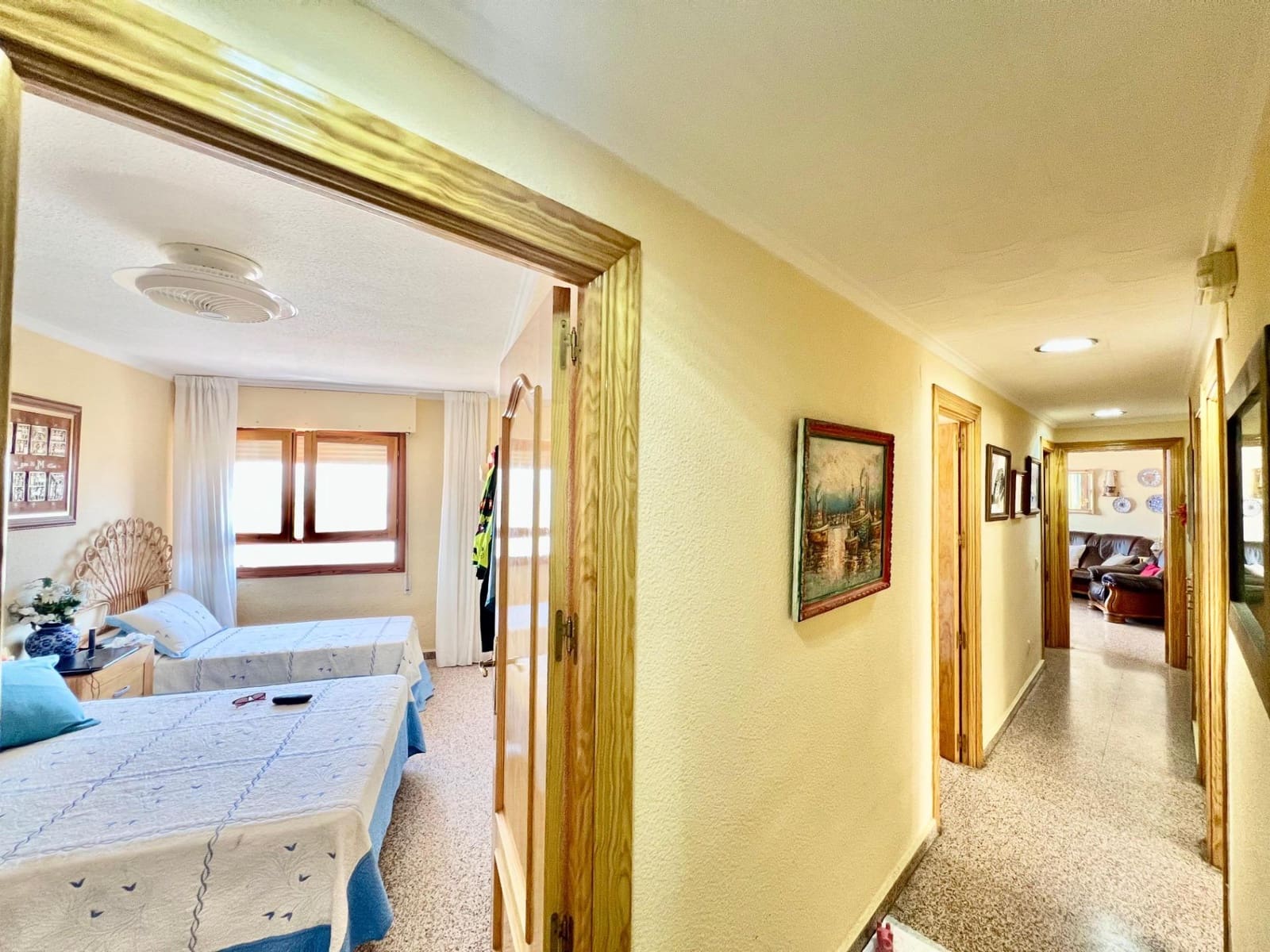 3 sovrum Strandlägenhet till salu i Torrevieja med garage - 249 900 € (Ref: 10047828)