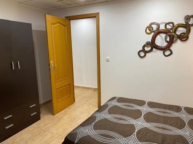 2 slaapkamer Strandappartement te koop in Playa del Cura, Torrevieja met zwembad - € 169.900 (Ref: 10047830)