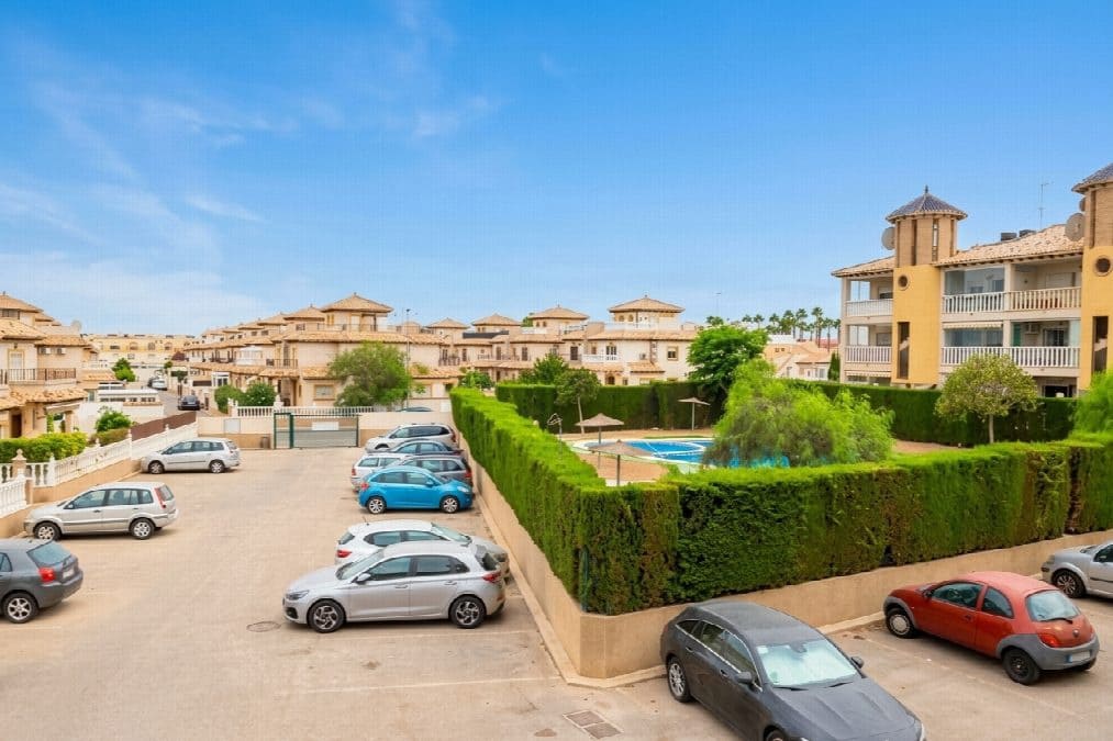 2 slaapkamer Flat te koop in Orihuela met zwembad garage - € 179.000 (Ref: 10047839)