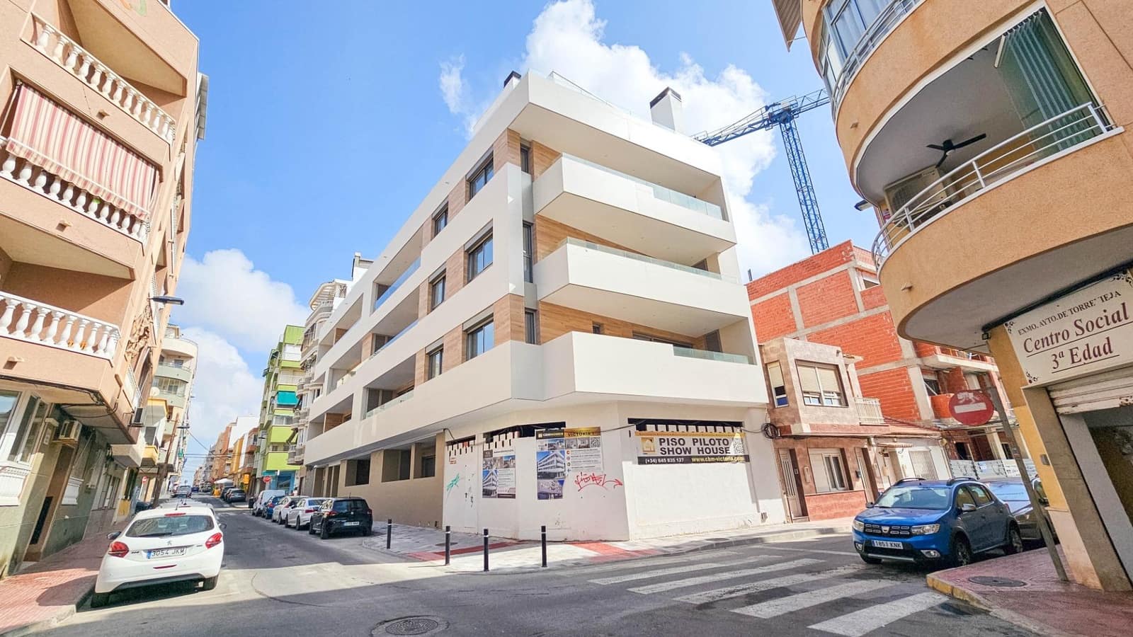 1 soverom Leilighet til salgs i Torrevieja - € 255 000 (Ref: 10047841)