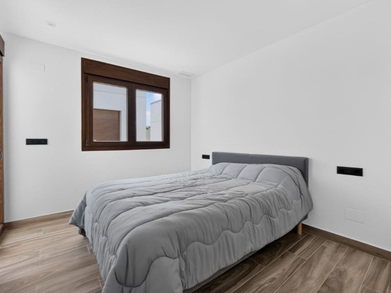 3 Zimmer Villa zu verkaufen in Torrevieja mit Pool Garage - 495.000 € (Ref: 10047844)
