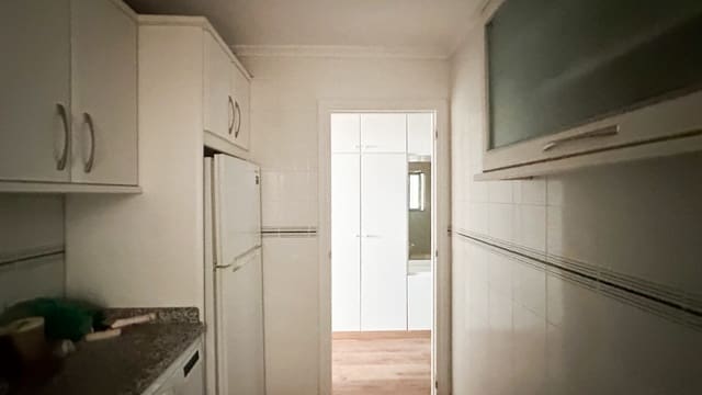 2 chambre Appartement de Plage à vendre à Playa de los Locos, Torrevieja avec garage - 239 995 € (Ref: 10047851)