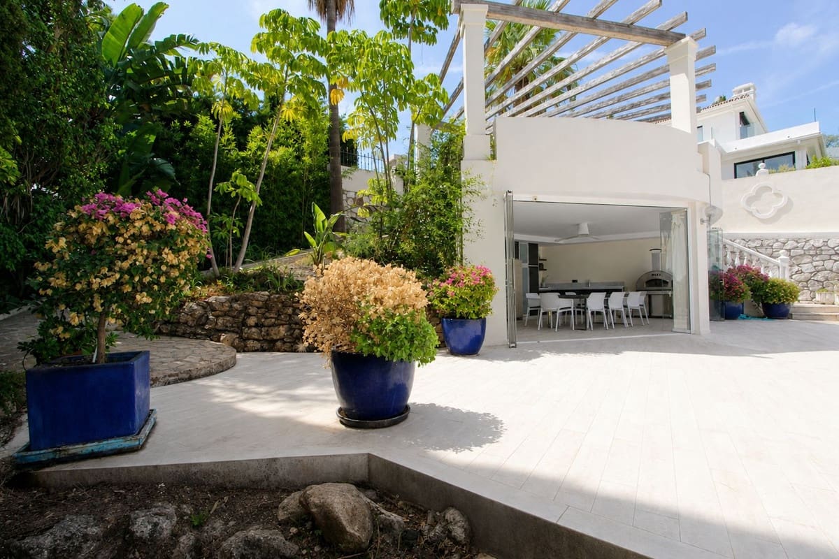 4 sovrum Villa till salu i Elviria med pool - 1 500 000 € (Ref: 10047853)
