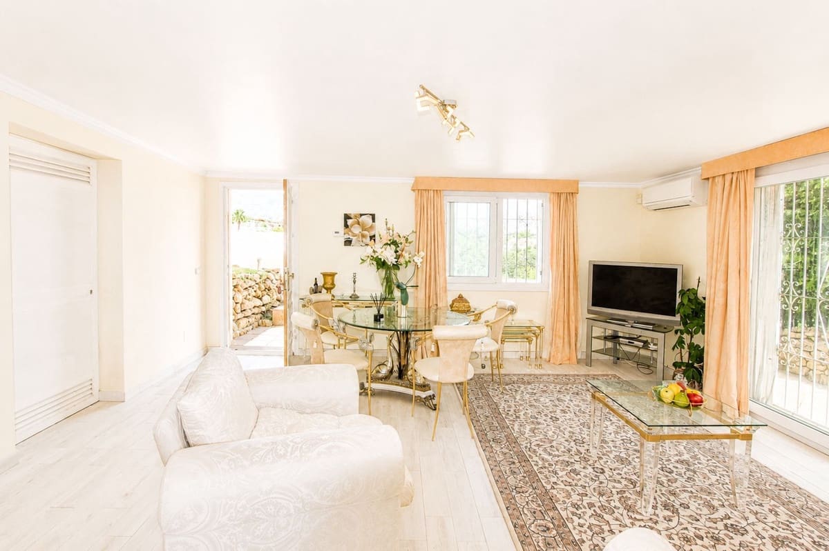 4 sovrum Villa till salu i Elviria med pool - 1 500 000 € (Ref: 10047853)