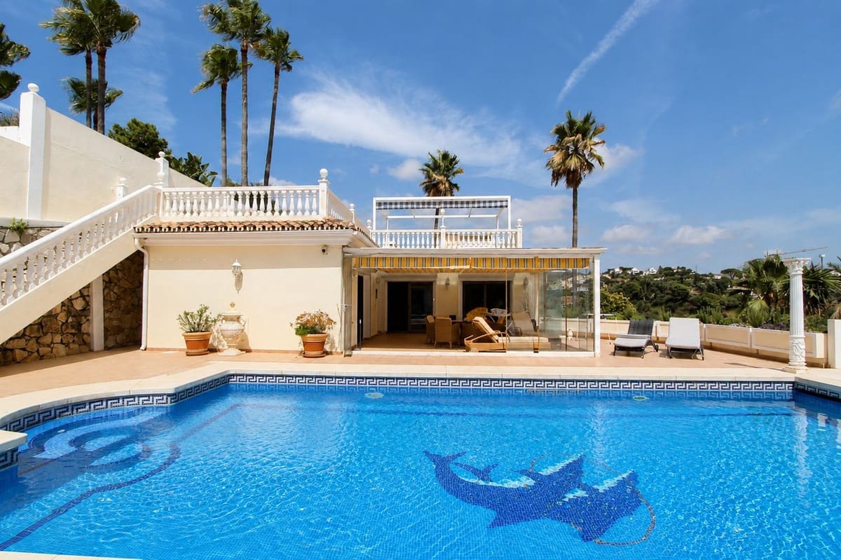 4 sovrum Villa till salu i Elviria med pool - 1 500 000 € (Ref: 10047853)