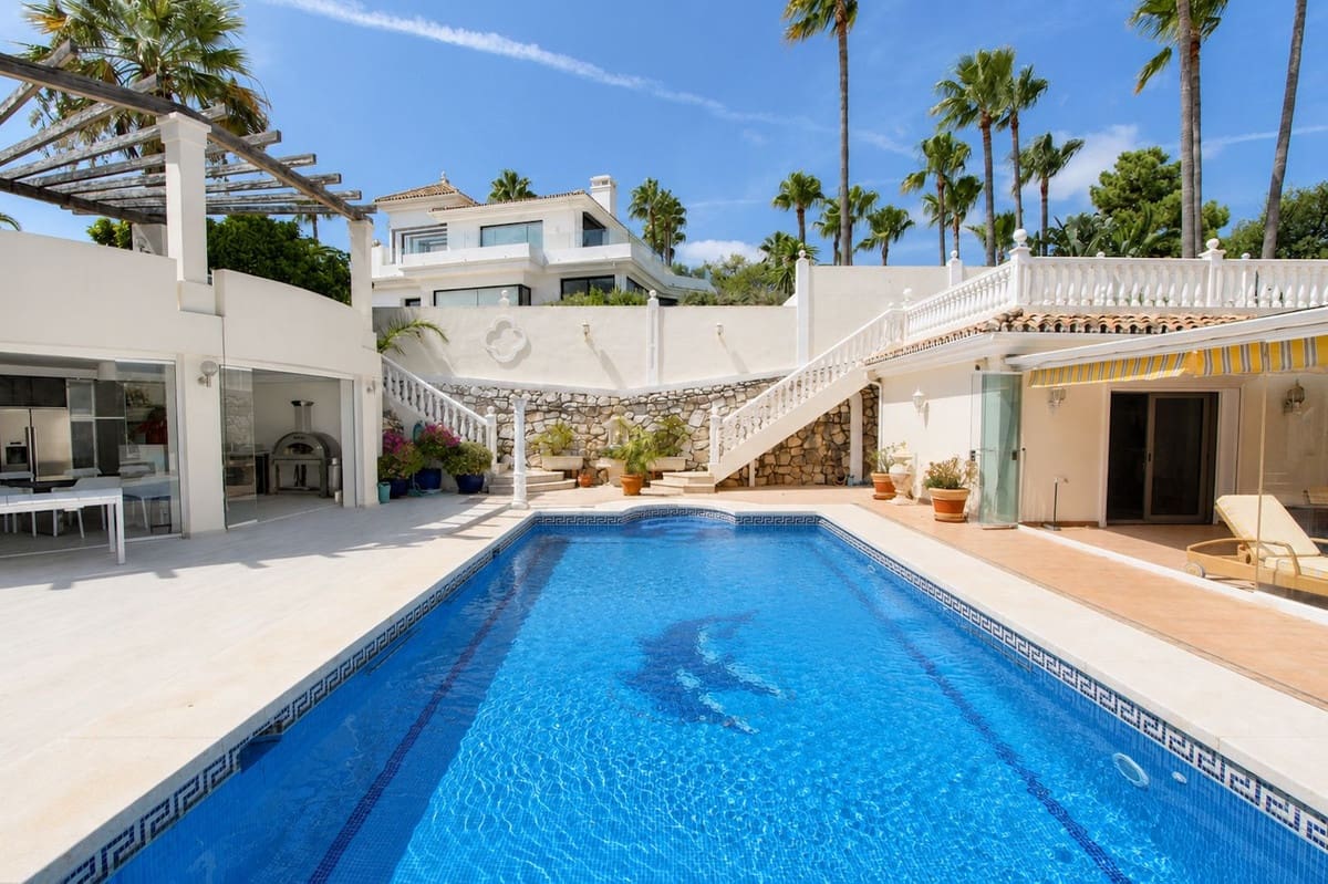 4 sovrum Villa till salu i Elviria med pool - 1 500 000 € (Ref: 10047853)