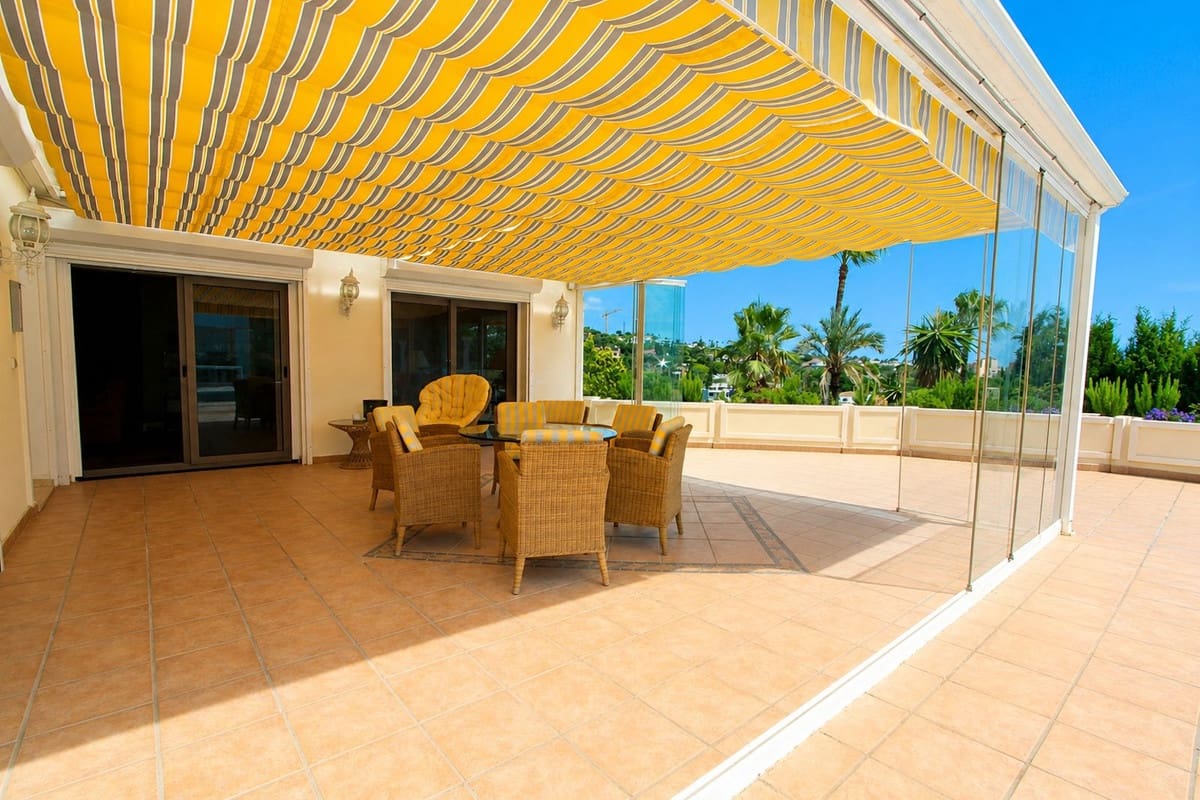 4 sovrum Villa till salu i Elviria med pool - 1 500 000 € (Ref: 10047853)