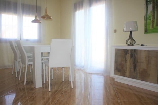 Chalet de 3 habitaciones en Los Balcones - Los Altos, Torrevieja en venta con piscina garaje - 500.000 € (Ref: 10050701)