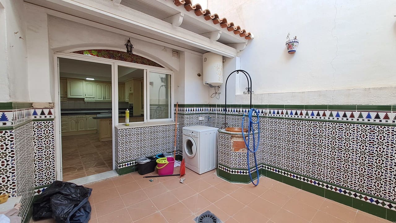 5 sypialnia Apartament na sprzedaż w Torrevieja z garażem - 315 000 € (Ref: 10050702)