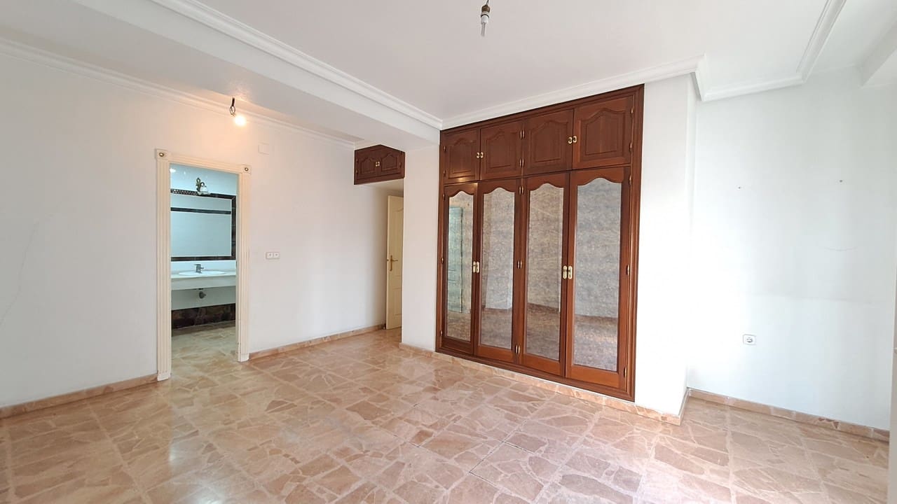 5 sypialnia Apartament na sprzedaż w Torrevieja z garażem - 315 000 € (Ref: 10050702)